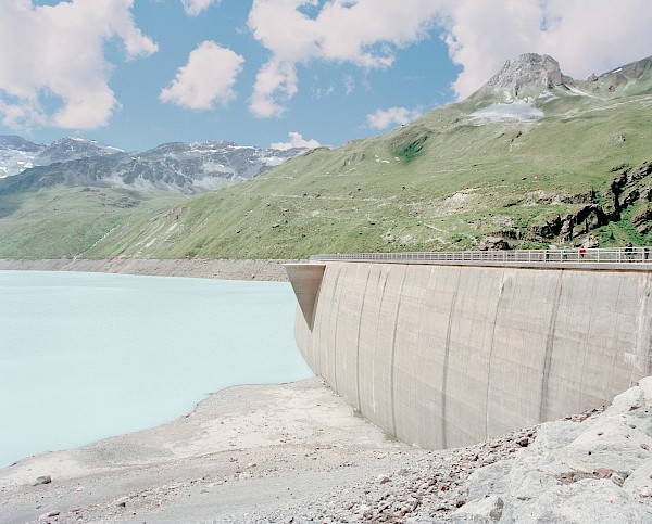 HYDROELECTRIC DAMS THE FUTURE OF POWER IN SWITZERLAND | BLOOMBERG